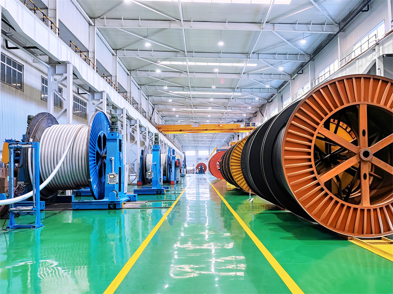 高壓電纜生產車間
